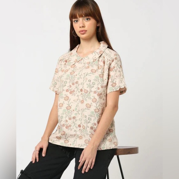 Missplayers Collared Floral Round-Neck Short Sleeve Blouse - Size M - Picture 1 of 8